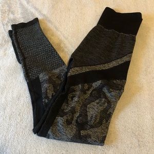 NWOT Body Engineers Athena Camo Leggings
